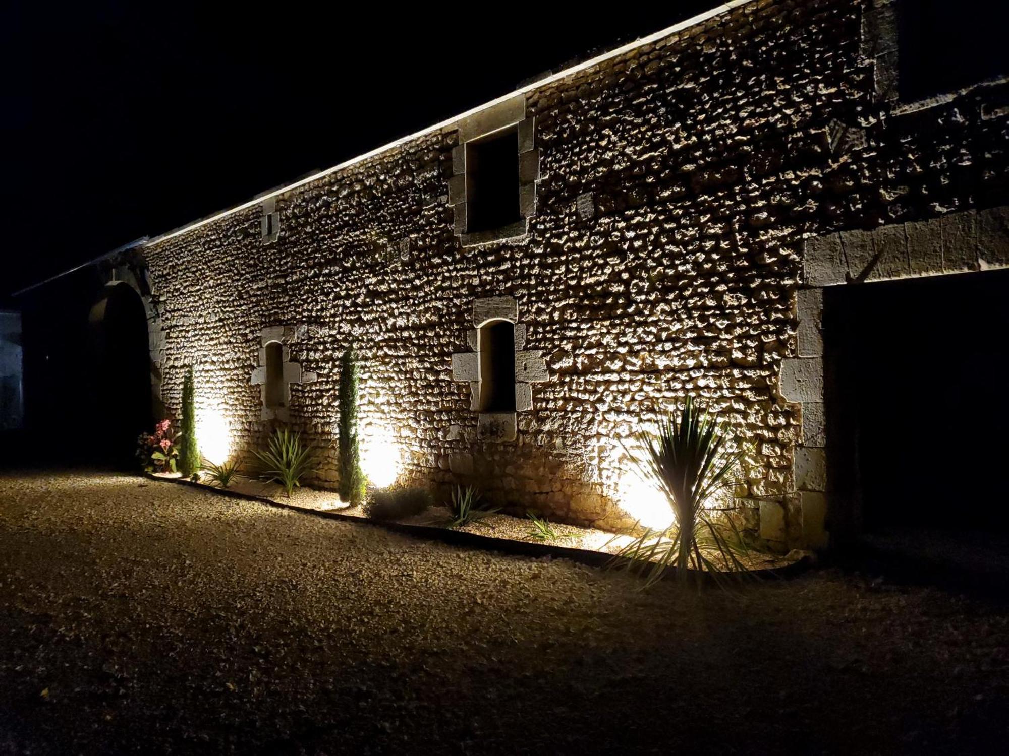 Domaine De La Gemoliere Bed & Breakfast Gemozac ภายนอก รูปภาพ